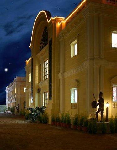 Kumararraja Palace Йелагири Екстериор снимка